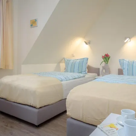 Heiderose Dr. Rossstr.